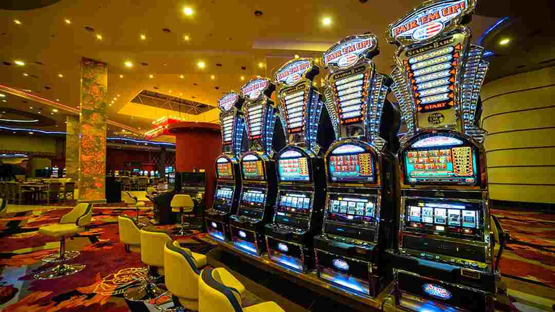 Felix – Hotel & Casino hỗ trợ chơi game bài và có nhiều dịch vụ 