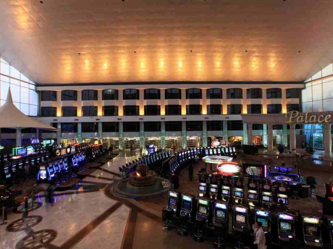 Game xóc đĩa đáng để trải nghiệm tại Holiday Palace Resort & Casino