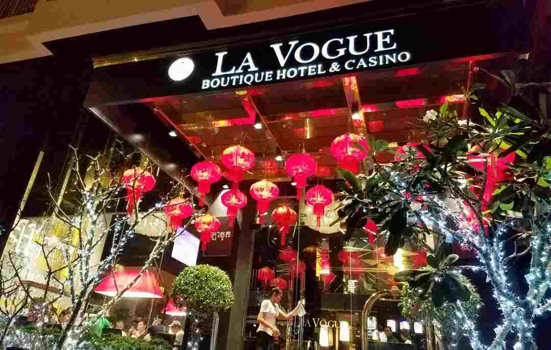 La Vogue Botique Hotel & Casino ngay gần 2 bãi biển nổi tiếng 