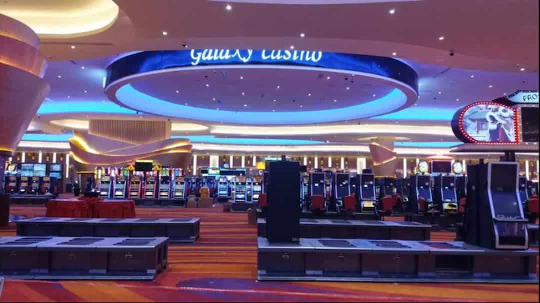 Golden Galaxy Hotel & Casino có không gian chơi hiện đại 