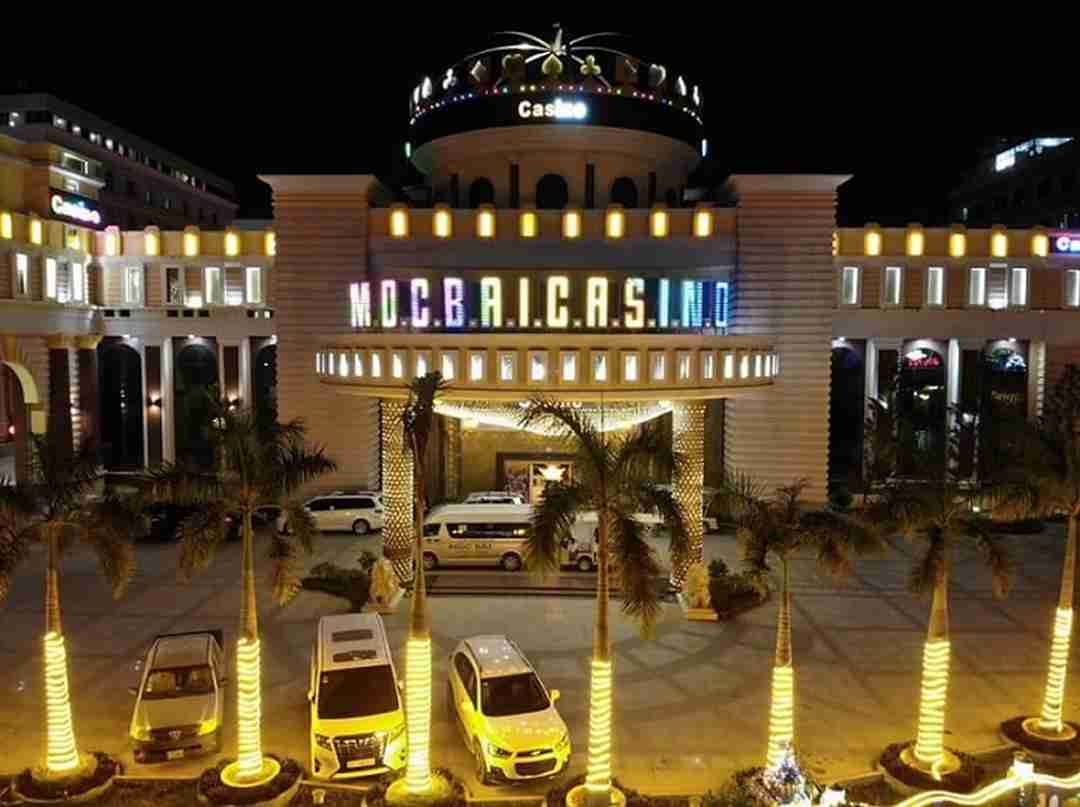 Khu phức hợp Moc Bai Casino Hotel lung linh xinh đẹp về đêm